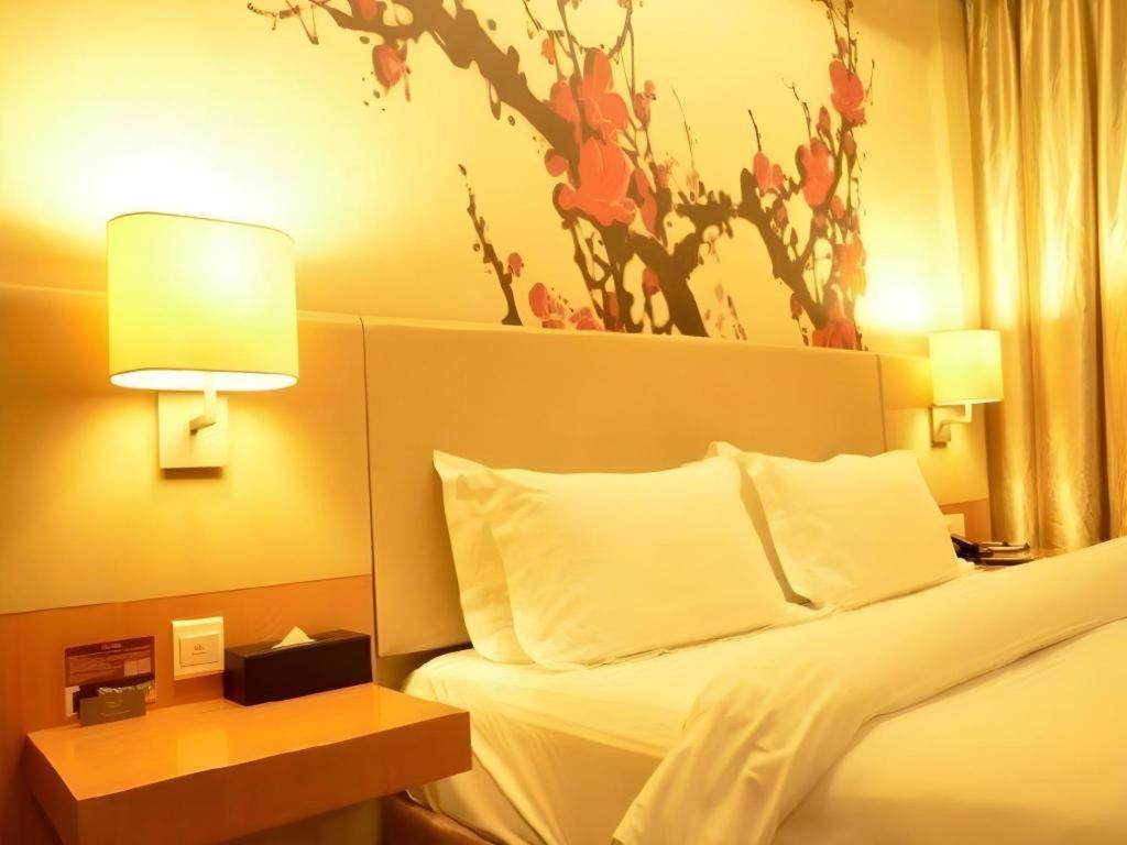 Metropolo Hotel Wuchuang Jiangtan Jiyuqiao Metro Station Vuhan Kültér fotó